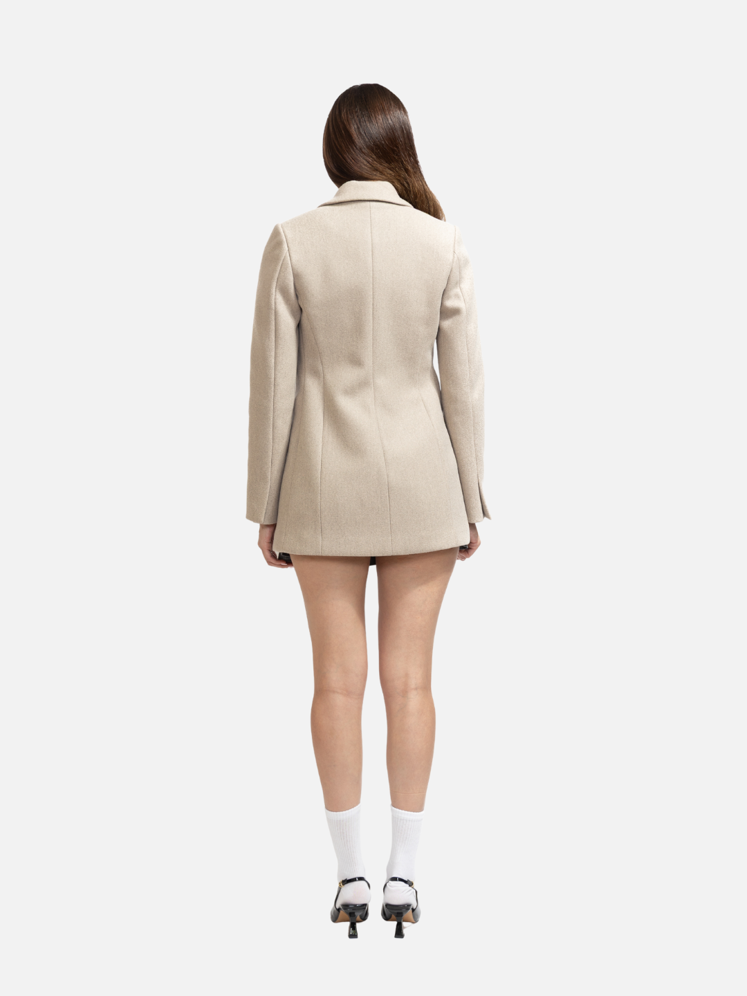 Abrigo blazer corto con botón metálico